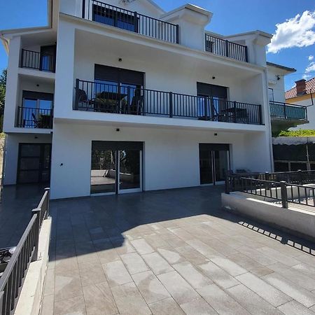 Fantasia Del Mare Apartment And Rooms Драмал Екстериор снимка