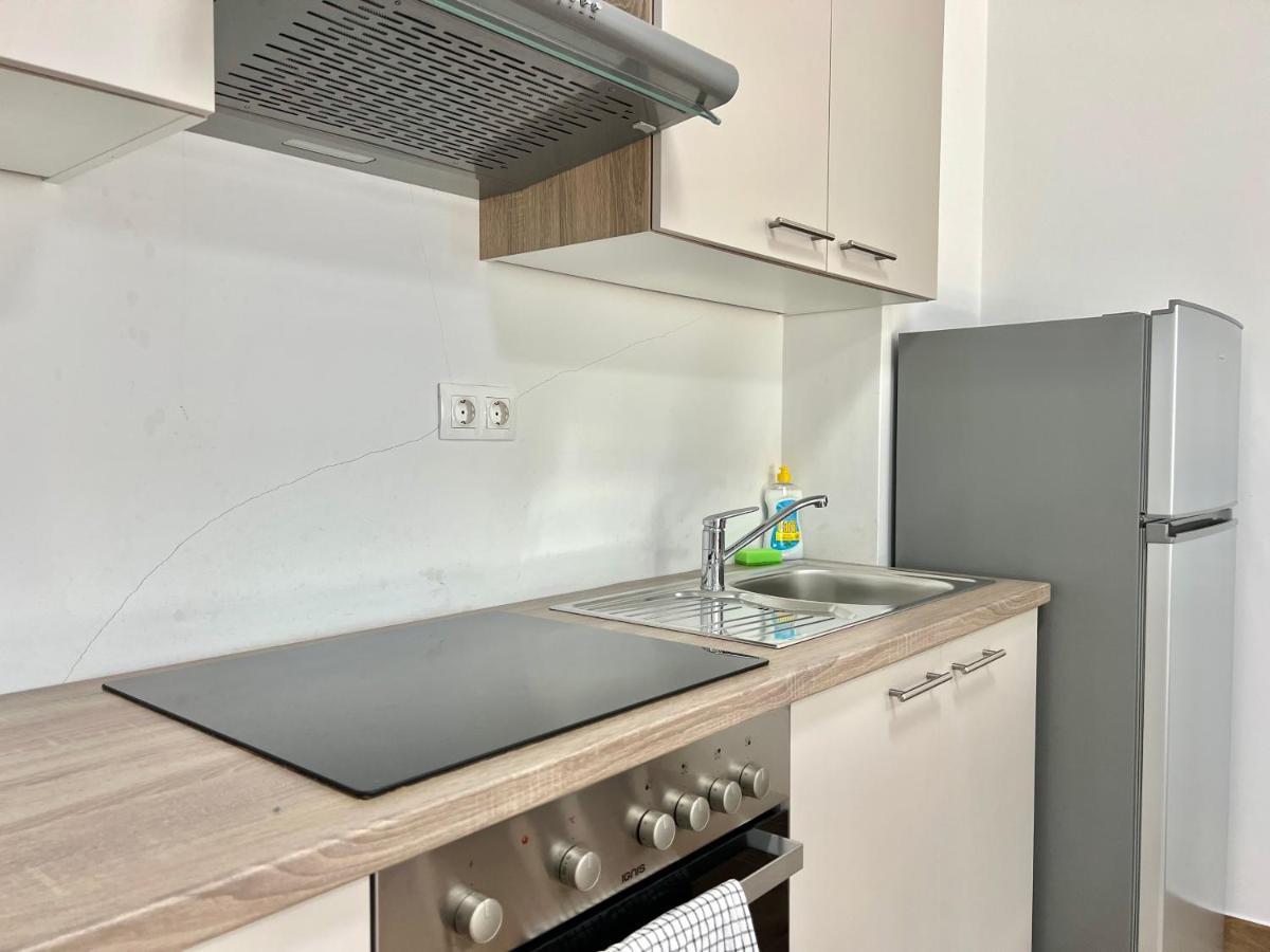 Fantasia Del Mare Apartment And Rooms Драмал Екстериор снимка