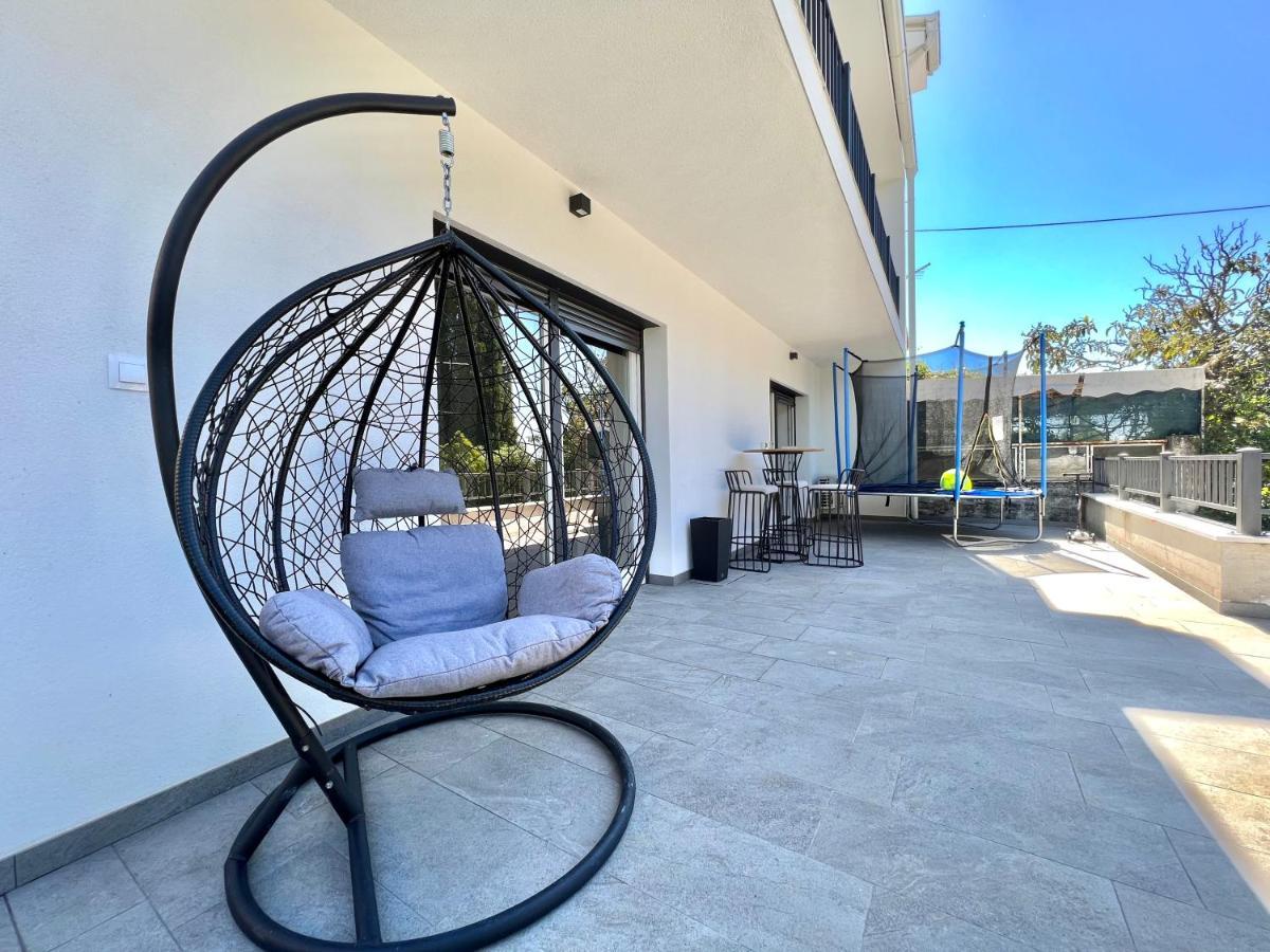 Fantasia Del Mare Apartment And Rooms Драмал Екстериор снимка